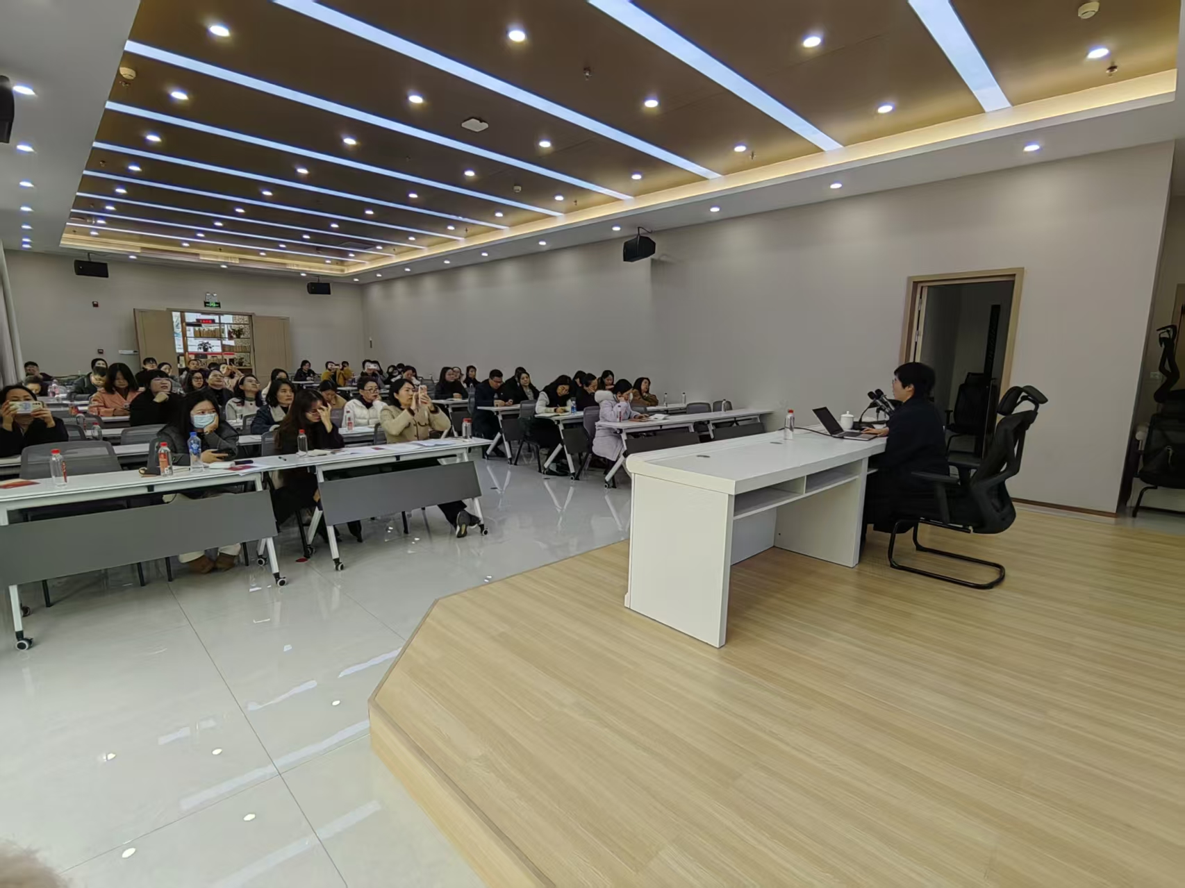 微信图片_20251215092937.jpg